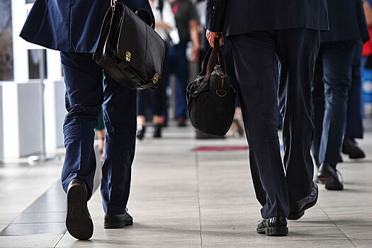 Путин утвердил новые правила проверки расходов чиновников