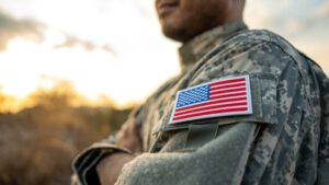 «Это ложь»: Выжившие при атаке Ирана военные США пошли против главы Пентагона