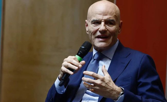 Глава итальянского энергогиганта: Пора отменить запрет на российский СПГ. Не то время