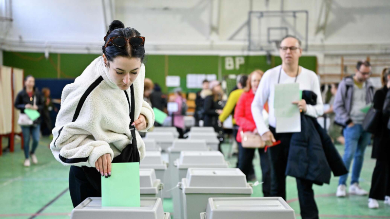 Явка на парламентских выборах в Венгрии составила 54,14%