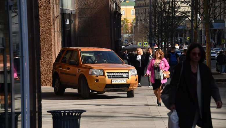 Россиянам назвали новую схему мошенников: речь идет о парковке