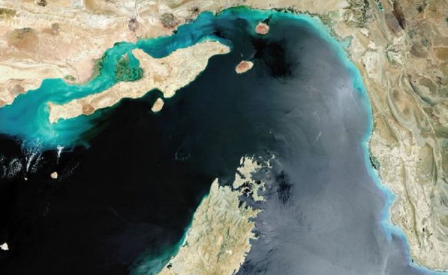 Зеленского тянет в Ормузский пролив: Киев хочет отправить тральщики и морские дроны