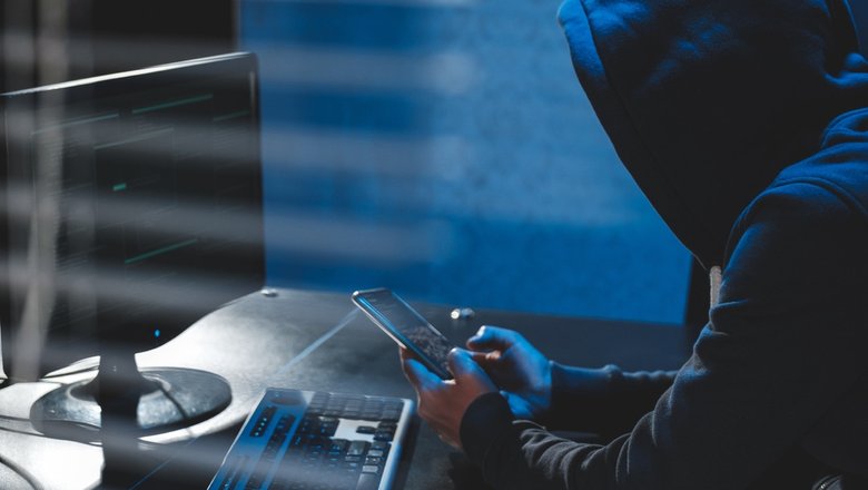На Камчатке аферисты обманули трёх матерей погибших на СВО бойцов на ₽21 млн
