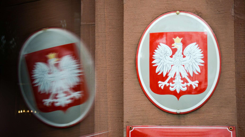 Президент Польши предложил лишить Зеленского ордена Белого орла