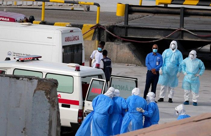 Роспотребнадзор успокоил россиян после смертей на круизном лайнере: выявленный хантавирус не передается от человека к человеку