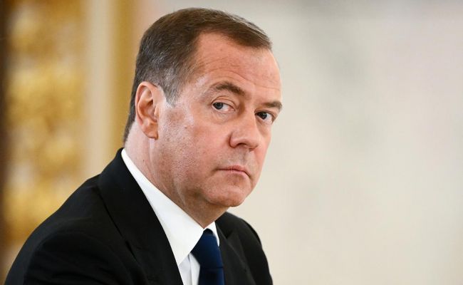 Медведев: никакие правила в отношении киевского режима действовать не могут