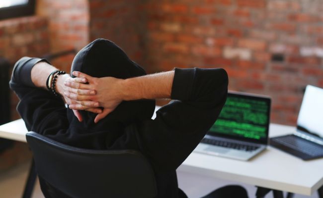 Хакеры взломали порядка 80 тысяч компьютеров британского правительства