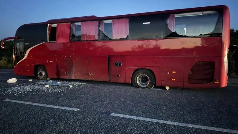 Пасечник: Два человека пострадали при атаке дрона на автобус Стаханов-Москва