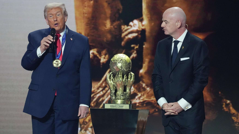 Президент ФИФА: Трамп смотрит все матчи ЧМ по телевидению
