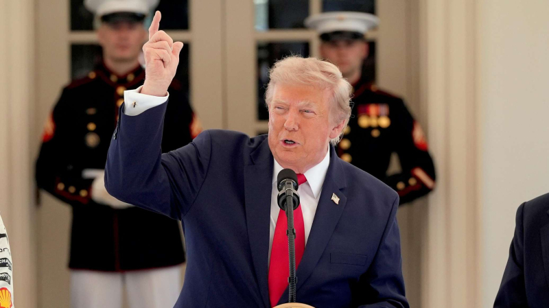 Трамп уведомил конгресс США о возобновлении военных действий в Иране