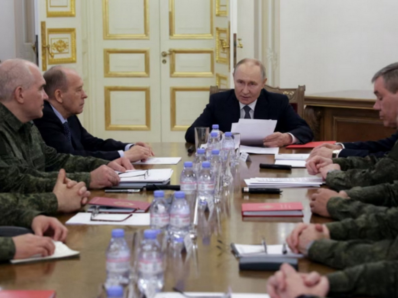 Путин меняет командование: эксперты объяснили смысл крупнейших перестановок в Минобороны и ВС РФ
