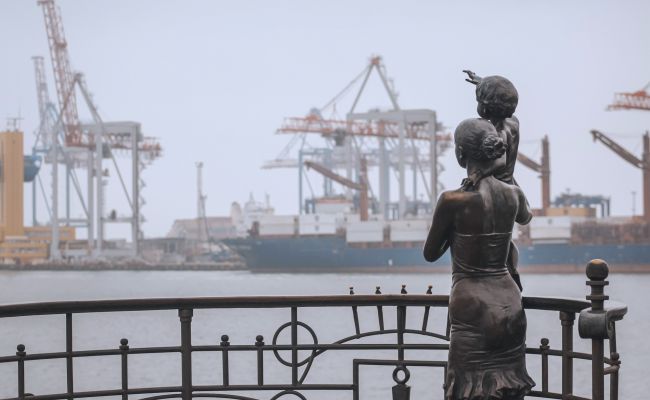 Работа крупных портов Украины парализована больше месяца — Le Monde