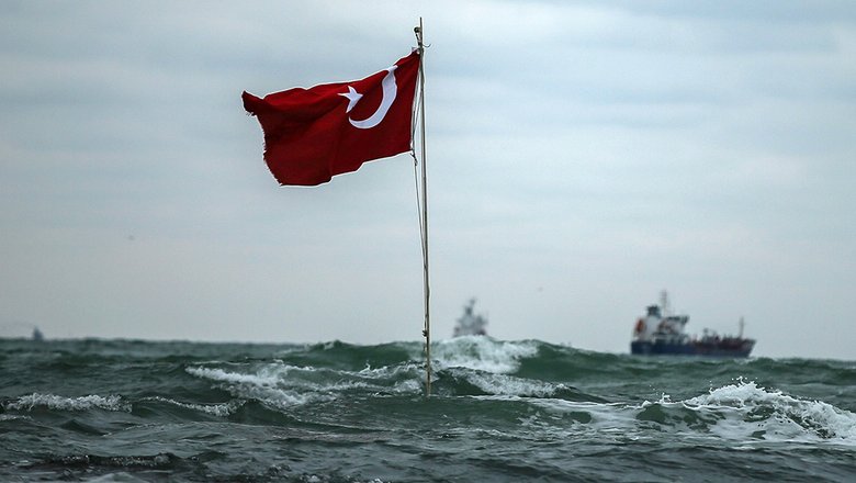 Турция обсуждает меры безопасности в Черном море с Россией и Украиной