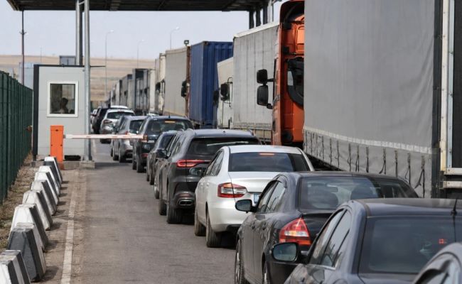 Казахстан планирует троекратно увеличить пропускную способности на границе с Россией