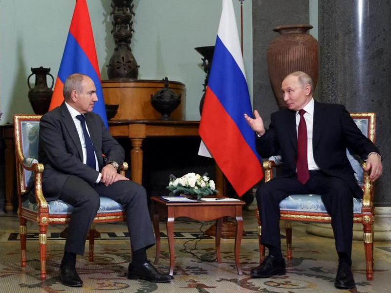Перед встречей с Путиным Пашинян арестовал его близкого друга Кочаряна: что президент РФ написал ему
